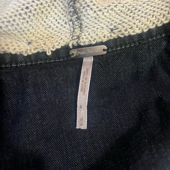 Free People Denim Jacket Hooded Black and Cream Knit Jacket Size Medium - Picture 16 of 16